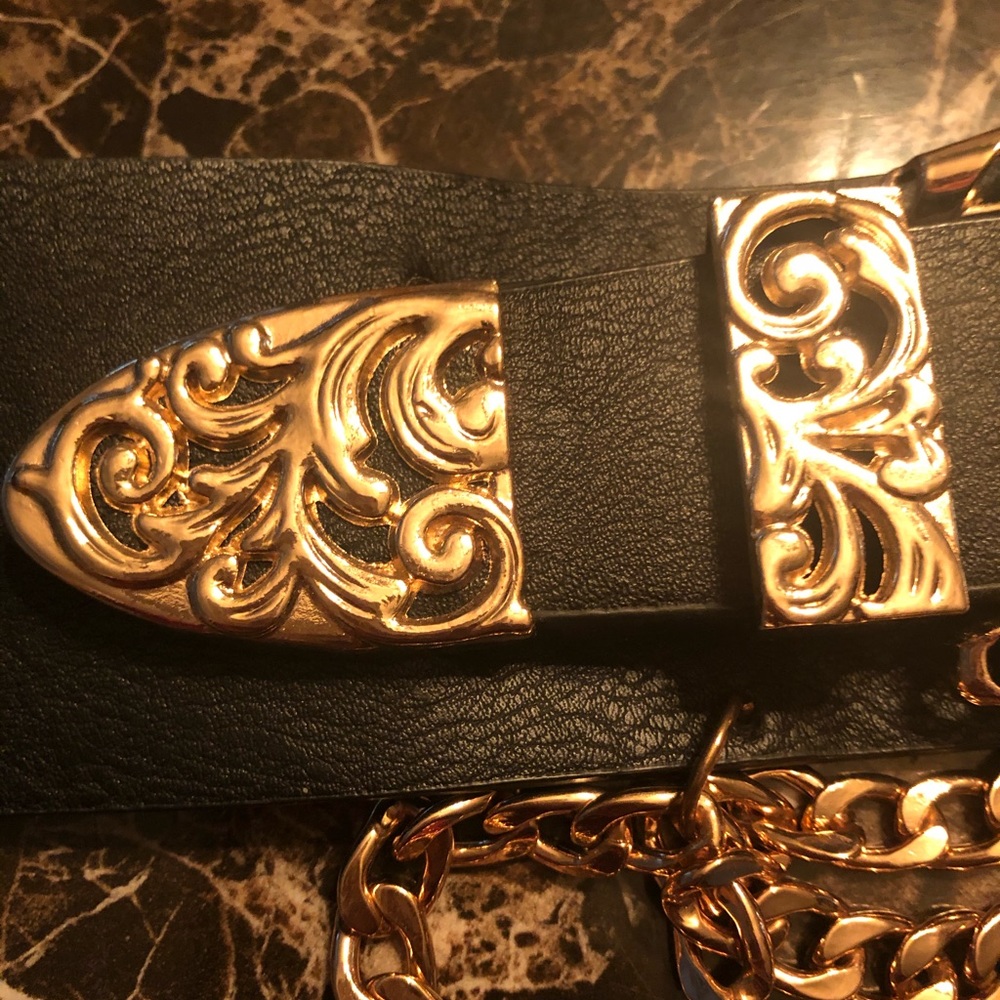 Statement Belt!! - Picture 9 of 13